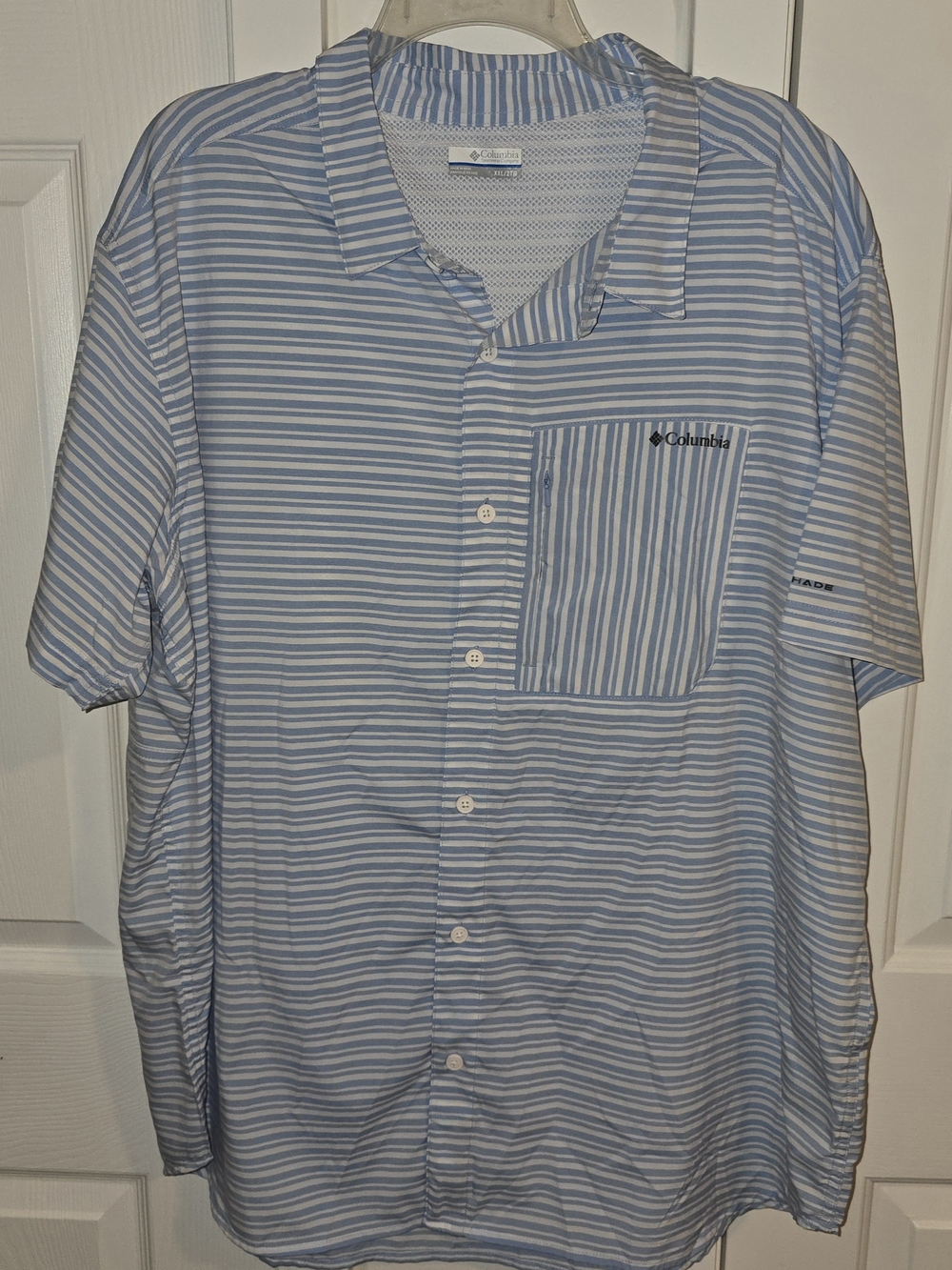 Columbia Men's Light Blue Striped Short-Sleeve Shirt